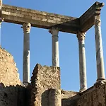 Valle Secreto Cerca De Cáceres, Mérida Y Trujillo *