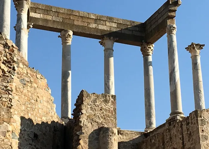 Valle Secreto Cerca De Caceres, Merida Y Trujillo *