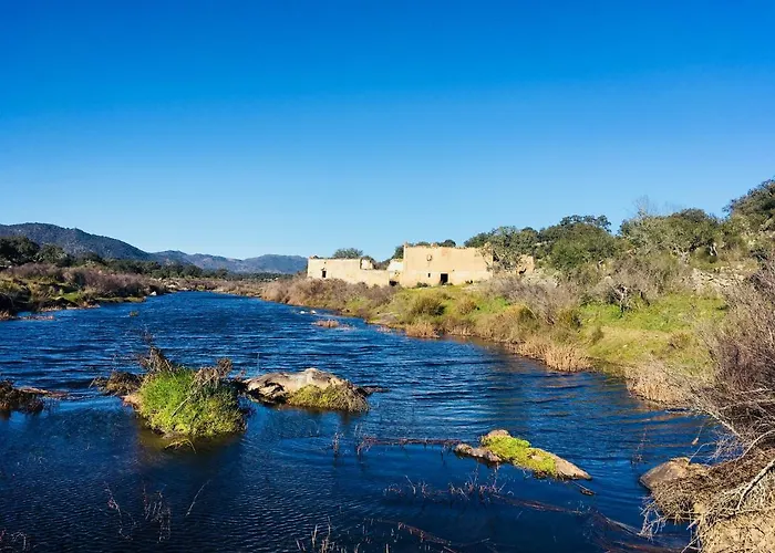 Valle Secreto Cerca De Caceres, Merida Y Trujillo
